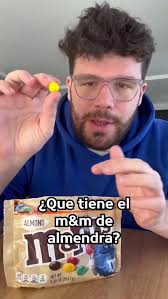 Probando m&ms de Estados Unidos! 🤤 #pilo #tastetest