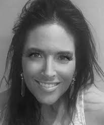 Danielle Bing's Instagram, Twitter & Facebook