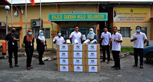 Klinik veterinar (344 meeter), me and your pet. Perodua Sumbang 10 000 Pelindung Muka Buatan Sendiri Di Sekitar Hulu Selangor Dan Selayang Gempak