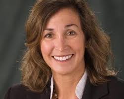 Susan Kearney's Instagram, Twitter & Facebook