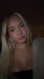 Demetri Davis's Instagram, Twitter & Facebook