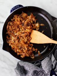 Caramelized Onions Recipe Love And Lemons Recipe Caramelized Onions Caramelized Onions Recipe Onion Recipes