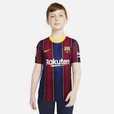 Following the club's official presentation of the jersey on tuesday july 14, the kit is going on sale at the barça stores of camp nou (also. F C Barcelona 2020 21 Stadium Home Older Kids Football Shirt Nike Ae