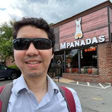 Evelin Martinez, affectionately known as “Eve,” was born in San Salvador,  El Salvador. From a young age, she developed a passion for customer service  and sales management. Sandra Claros, owner of Abi