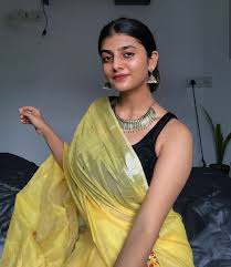 Very Simple Dusky Sweaty Middle Class Girl Posing In Saree N Blouse For A Photo Shoot Of An Audition Look Ar Her Arms She Can T Even Afford To Get Waxing Done Needless Feb 25, 2021 by beto_ae0 | select artist. girl posing in saree n blouse