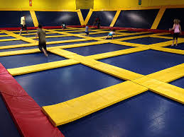 The diameter of a recreational trampoline can vary from 6 feet to 17 feet. 4 Bay Area Trampoline Parks Where Kids Can Drop In And Jump 510 Families