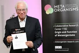 In the summer semester 2021, the majority of teaching is continued in digital form. Kieler Mobius Preis Geht An Renommierten Us Mikrobiomforscher Biermann Medizin