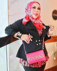 One of my old works i did for my english class presentation. Meet Vida The Malaysian Multimillionaire With Ventures In Cosmetics Wellness Products And Cryptocurrency South China Morning Post