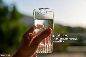 Image result for tbn:0tcIbC32SVa_GM::i5.photobucket.com/albums/y166/jeniferpease/rAnDoMM piiCS/glass-of-water.jpg