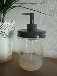Distributeur A Savon A Partir D Un Bocal Le Parfait Diy Pinterest Bocaux Savon Et Bricolage