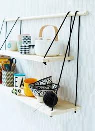 Qu'elle soit noire, anthracite ou dans les tons plutôt gris foncé, une étagère murale est un mélange d'élégance et de chic et est également très intemporelle. 10 Etageres Et Tablettes Originales A Realiser Soi Meme Etagere Bois Etagere Balancoire Plancher Bois