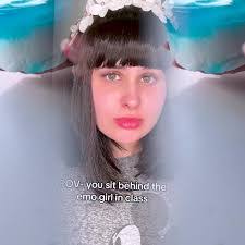 Faye Donahue's Instagram, Twitter & Facebook