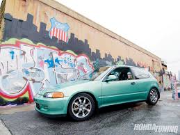 17.1 sec @ 83 mph: 1995 Honda Civic Family Bond