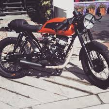 Esa es una honda thriller 150 modificada para una sola persona. Martinica Motos Martinicamotos Twitter