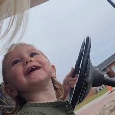 What are some activities to do with kids in Yellowstone?