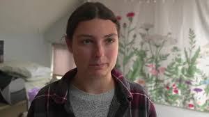 Clarissa Newell's Instagram, Twitter & Facebook