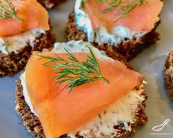 An Easy To Make Appetizer Ready In Minutes Smoked Salmon Dill Cream Cheese On Rye Bread Round Smoked Salmon Appetizer Smoked Salmon Recipes Salmon Appetizer