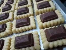 Saat hendak membeli cokelat cadbury, tiga poin di bawah ini bisa anda jadikan pertimbangkan. Ibu Resepi Tart Coklat Tart Cadbury Tak Cair Walau Facebook
