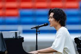 藤井風、『NHK MUSIC SPECIAL』出演決定 – THE FIRST TIMES さん