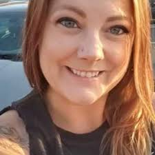 Des Niemann (@NiemannDeserea)