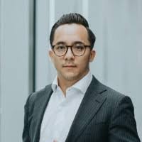 Robert Bellini's Instagram, Twitter & Facebook