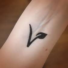 Tattoos were modified and new designs appeared to distinguish between the two groups. Set Of 4 Vegan Temporary Tattoos Artofit