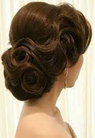 Maybe you would like to learn more about one of these? 14 Idees De Chignon Annees 60 Chignons Annees 60 Coiffure Coiffures Vintage