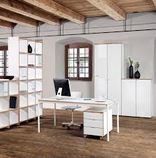 Nackenverspannungen und rückenschmerzen sind allgegenwärtig in unserer heutigen arbeitswelt. Reinhard Archivar Schreibtisch 1200 Art Office Shop
