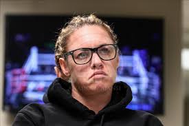 Amerikalı kadın boksör Hardy, Meksikalı rakibi Torres'i yendi