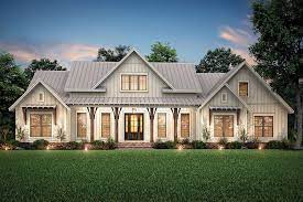 A contemporary version of colonial homes, farmhouses are simply framed and rectangular. Modern Farmhouse Plan 041 00206 Farmhouse Exterior Atlanta By America S Best House Plans Houzz