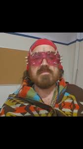 Wearing @mz.molly.poppinz glasses watching her performance. Who are these  two? I don't know them ! 🤣😅🤪, @kingivanlove 🥰🥰🥰🥰 @jimmy.wiggins  🥰🥰🥰🥰, #drag #bealovingspace @tbaydrag @wigginsproductions