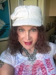 Everybody's looking for some way in, I'm looking for some way out....” 🎵  Photo © Rocha Junkyard https://bit.ly/2CpNbtS