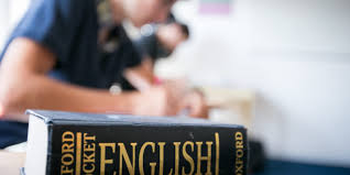 المواد التي تدرس في تخصص اللغة الإنجليزية المرسال