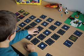 El juego de cifras y letras aprendiendo. Moon El Juego De Mesa Copyleft Que Ha Logrado Que Mis Alumnos Entiendan Por Fin Como Funciona Un Ordenador
