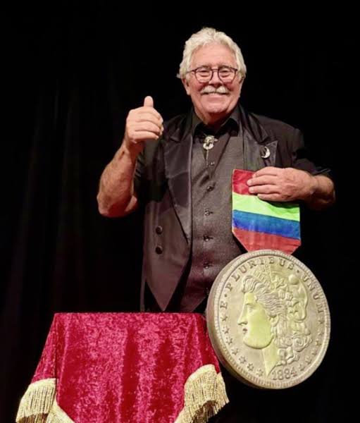 Espectacularíum del MAGIC ANDREU - Escuela de Magia