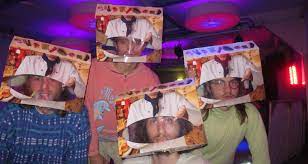 Salut c'est cool est là pour vous balancer sa techno décomplexée et jouissive ! Salut C Est Cool Dour Festival 2013 2015 2016 2019 Dour Festival 2021 14 15 16 17 18 July