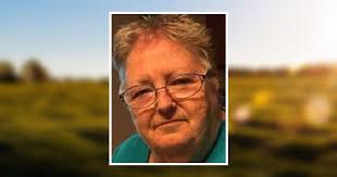 Faye Avery's Instagram, Twitter & Facebook