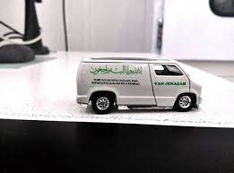 (gambar kecil) batu ditemui di dalam van. Travel Jimat On Twitter Hot Wheels Ni Versi Van Jenazah Huhu Sc Zalie Ahmad