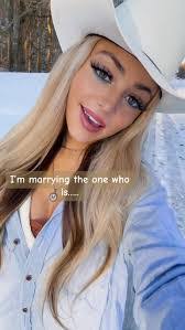 Morgan Autrey's Instagram, Twitter & Facebook