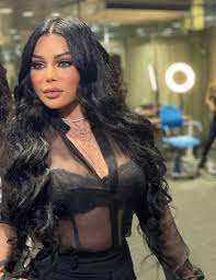 هيفاء وهبي تكتسح مواقع التواصل بإطلالتها في لجنة انتخاب 