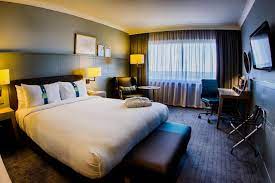 The holiday inn heathrow m4 located just off junction 4 and just 2 miles from m25. Holiday Inn London Heathrow M4 Jct 4 An Ihg Hotel Hillingdon Updated 2021 Prices