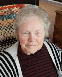 Elizabeth Mcdaniel's Instagram, Twitter & Facebook