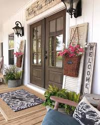 30 Gorgeous And Inviting Farmhouse Style Porch Decorating Ideas In 2020 Porch Design Front Porch Design Front Porch Decorating