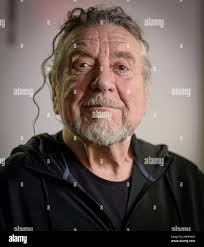 Robert plant hi-res stock photography and images