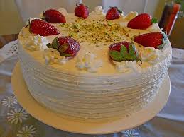 Erdbeertorte Mit Zarter Joghurtcreme Von Alina1st Chefkoch Rezept Erdbeertorte Kuchen Und Torten Joghurtcreme