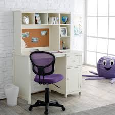 Small bedroom desks when installed in your offices or homes offer an organized look, and help to efficiently utilize the available space. 50 Best Small Desks For Small Spaces Visualhunt