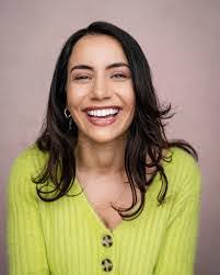 Danielle Monks's Instagram, Twitter & Facebook