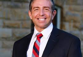 Dennis Brewer announces run for Circuit Court seat, endorsed by county's  top elected officials