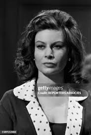 317 Magali Noel During Photos & High Res Pictures