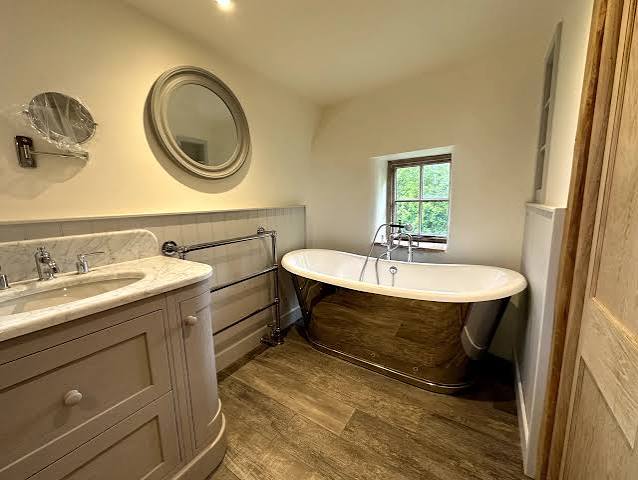 Bathroom Suites Norfolk: New Layout for a Stunning Bathroom